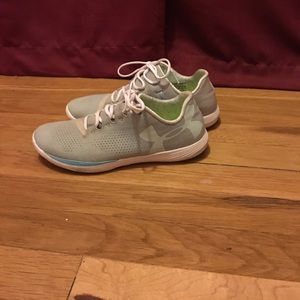 Under Armour Tennis Shoes size 8