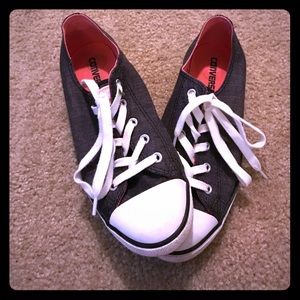 Grey converse sneakers