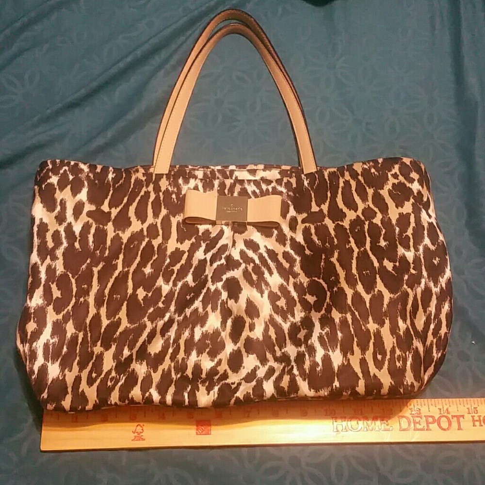 Kate Spade tote.  SOLD