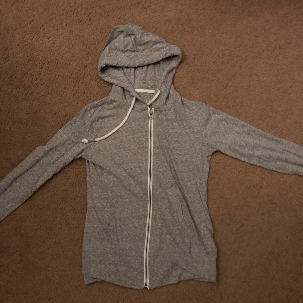 Gray sweatshirt
