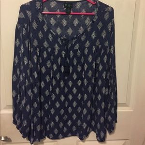Blue blouse with design