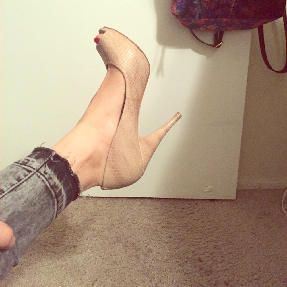 Beige Snake Skin Open Toed Pumps