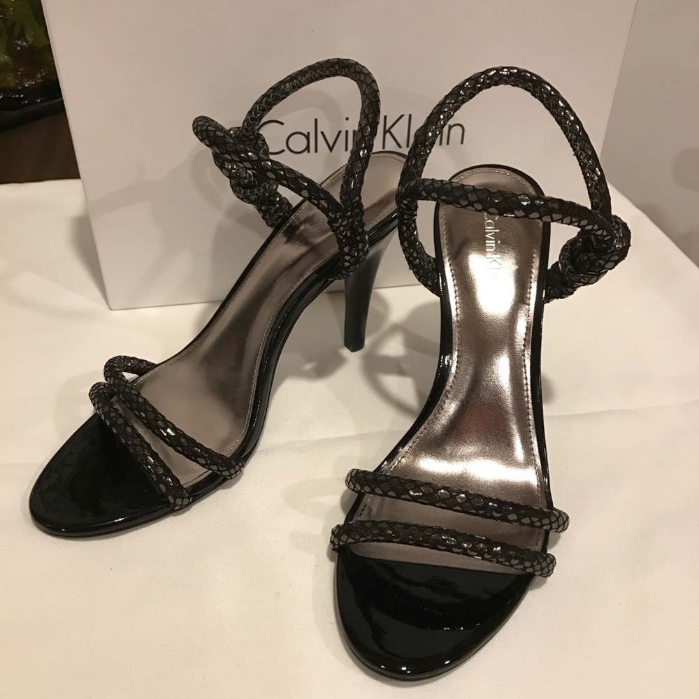 Brand New! Calvin Klein Sandals 👡