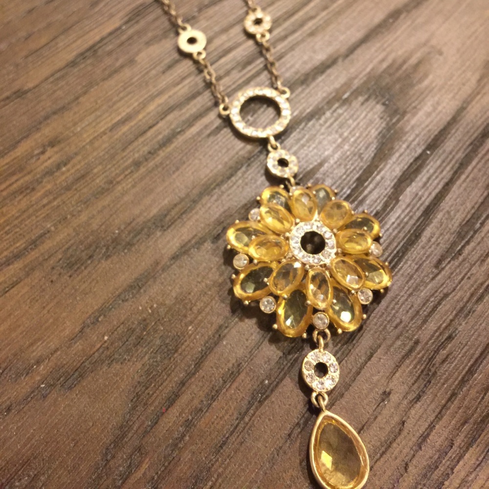 Victorian style clear crystal choker necklace