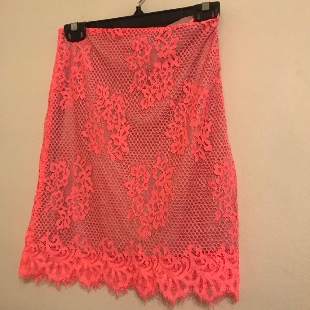 Pink and beige lace skirt size small