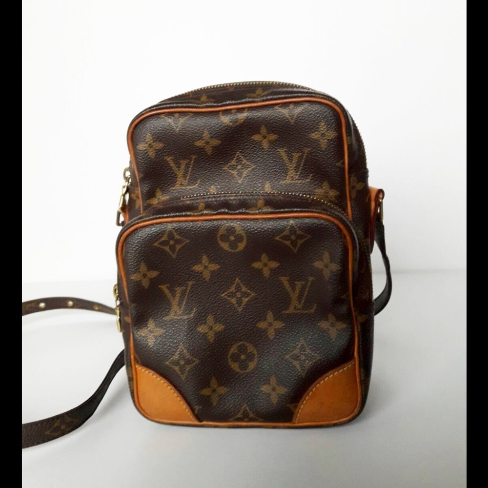 💯% 💞Louis Vuitton Monogram Amazon Crossbody Bag.