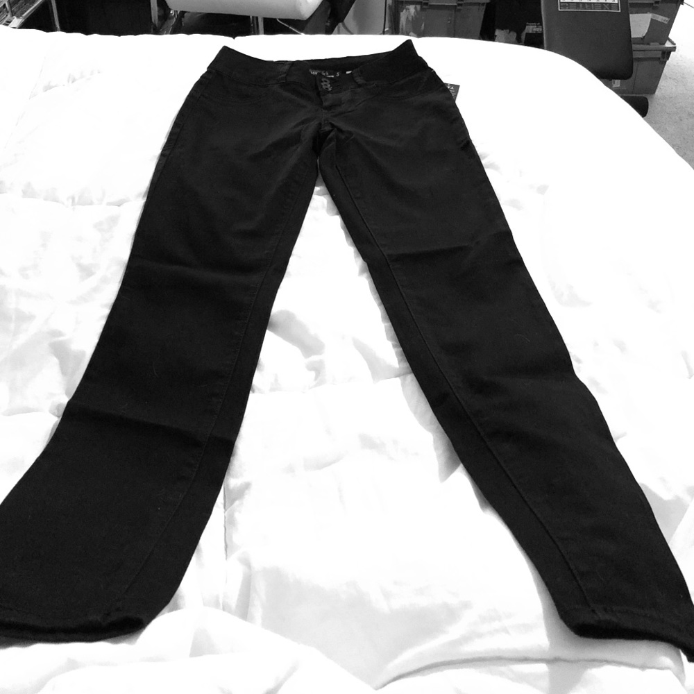 Super Skinny Jeans Black NWT