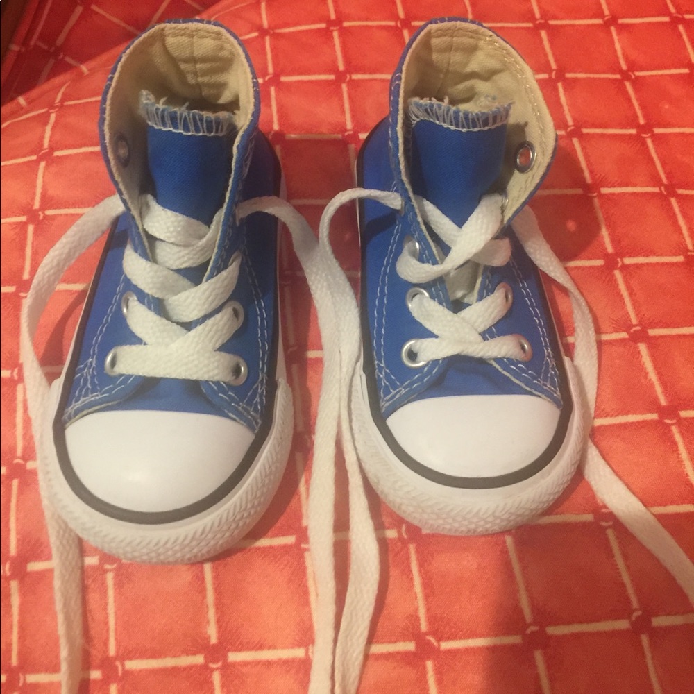 Like new Converse high tops.