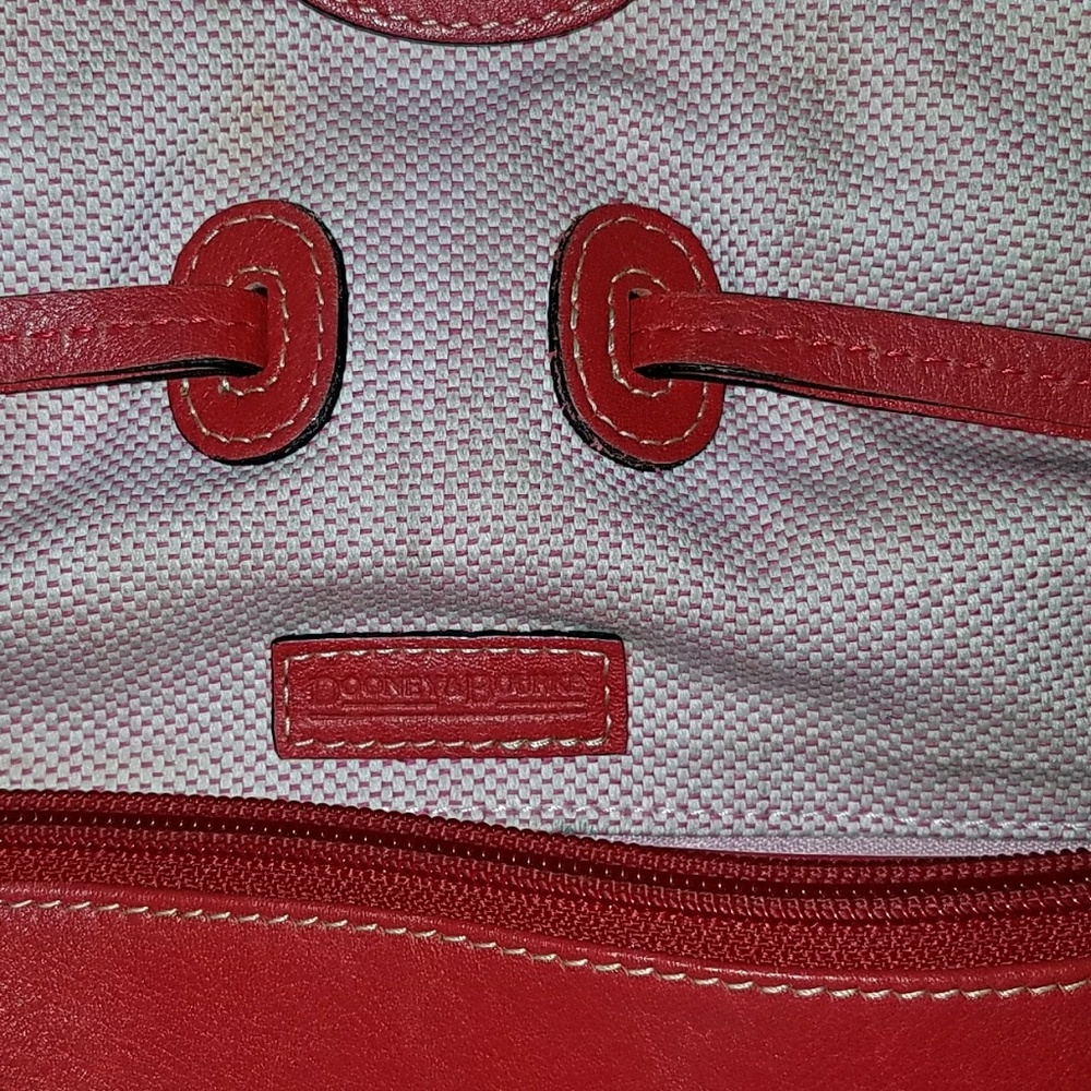 Dooney and Bourke purse - Picture 3 of 4