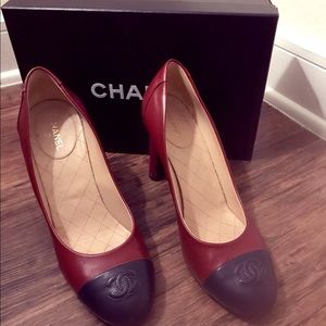 Chanel Lambskin Pumps-Burgundy/Navy, Size 39.5/8.5