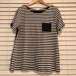 Old Navy contrast pocket tee Old Navy contrast pocket tee
