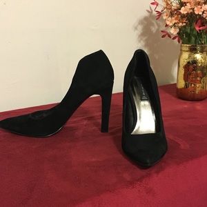 Black Pointy Toe Pump