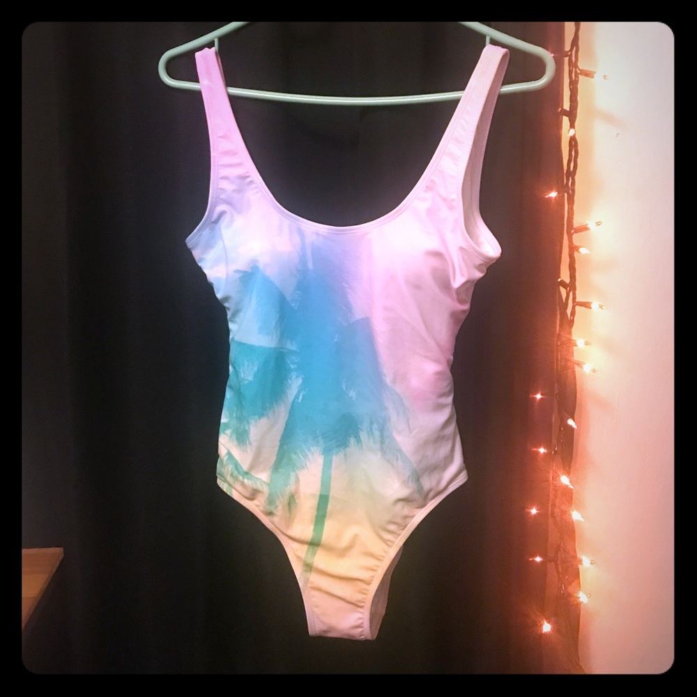 One piece Kendall & Kylie suit