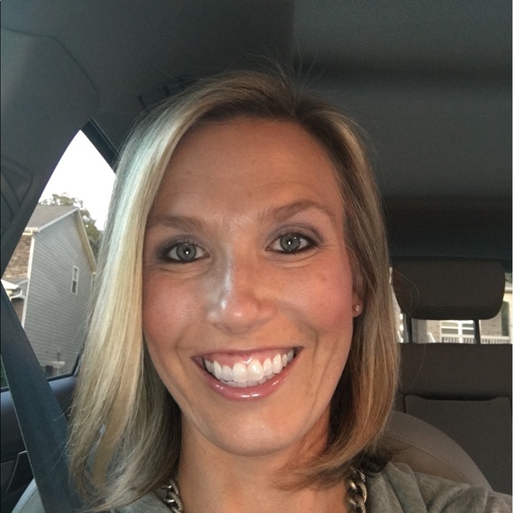 Meet your Posher, Meghan - Picture 1 of 1