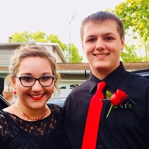 Meet your Posher, Noelle