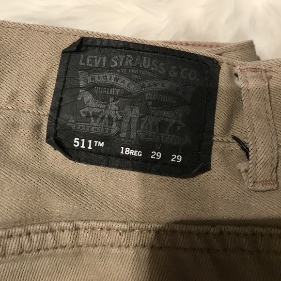 Levi  jeans - Picture 3 of 4