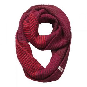 TNF Purrl Circle Scarf