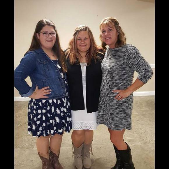 Meet your Posher, Emma - Picture 1 of 1