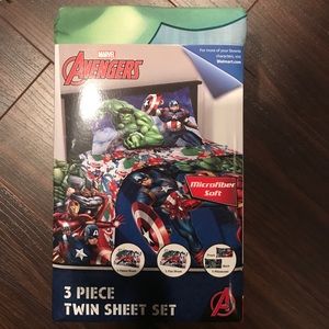 Twin Avengers Sheet Set