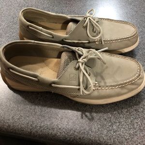 Sperry boat shoes