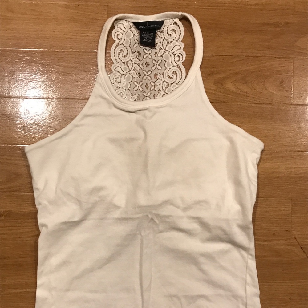 Camisole type too very cute back