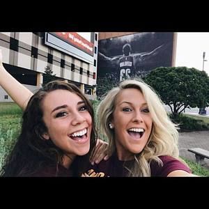 Meet your Posher, Brooke