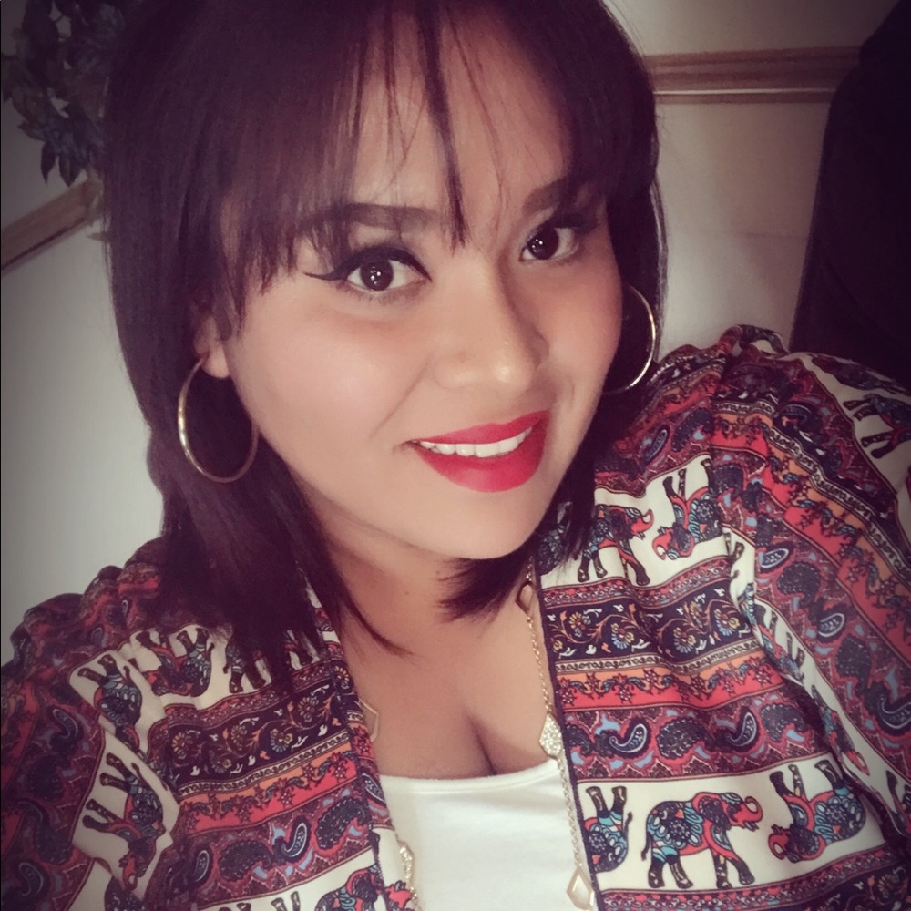 Meet your Posher, Maria