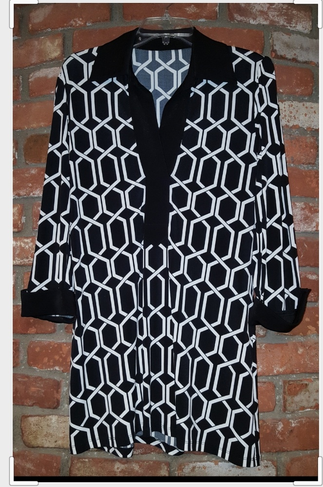 Black & White Dressy Tunic Top