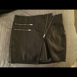 H&M black leather skirt