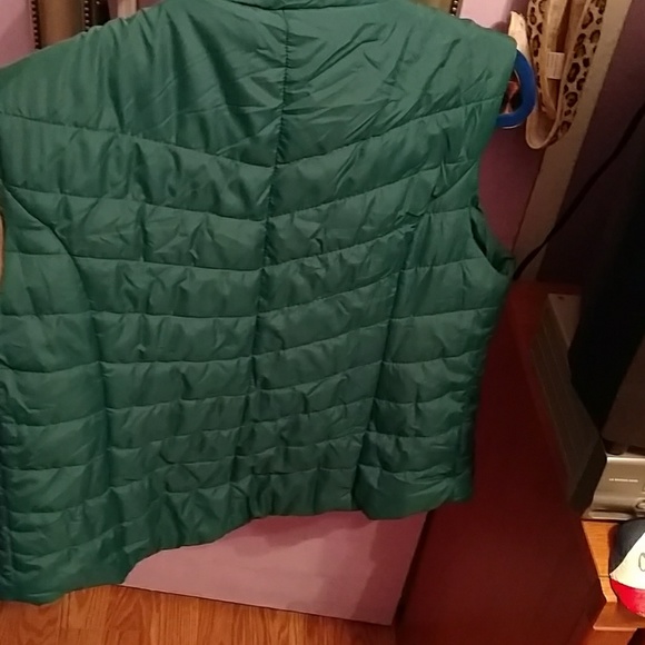 Vest - Picture 2 of 2