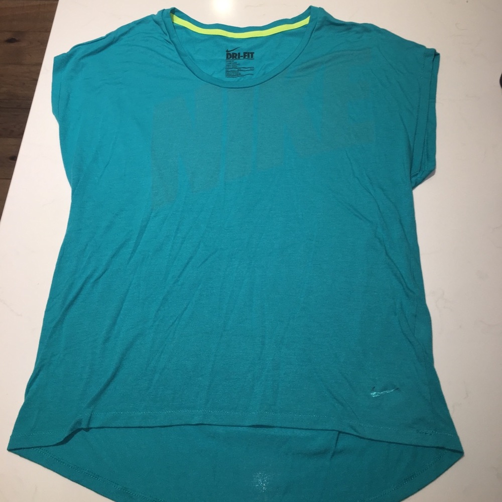 Women’s Nike Shirt