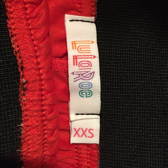 XXS LuLaRoe Lucy Skirt!! - Picture 3 of 4