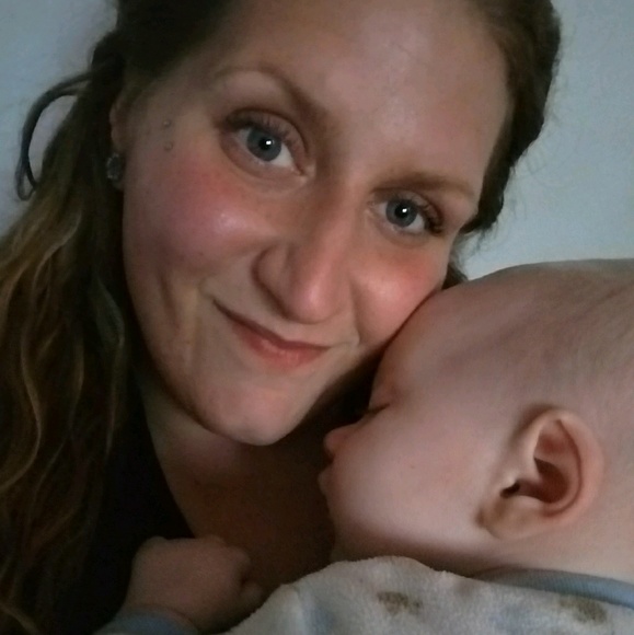 Meet your Posher, Gabrielle - Picture 1 of 1