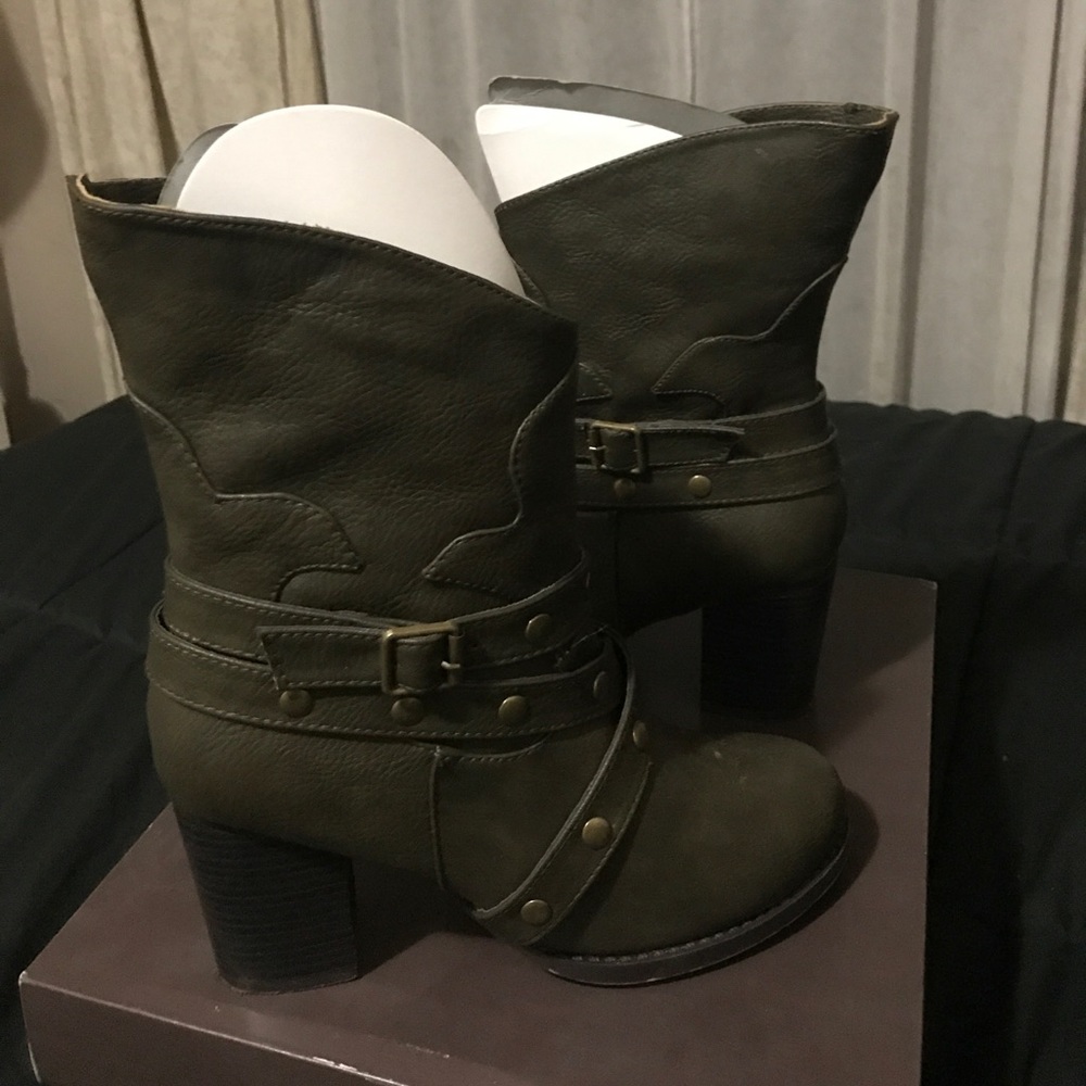 Olive/green heeled boots