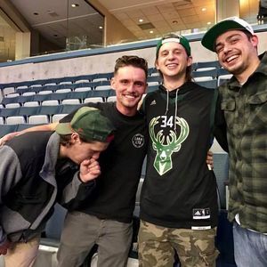 Meet your Posher, Devon