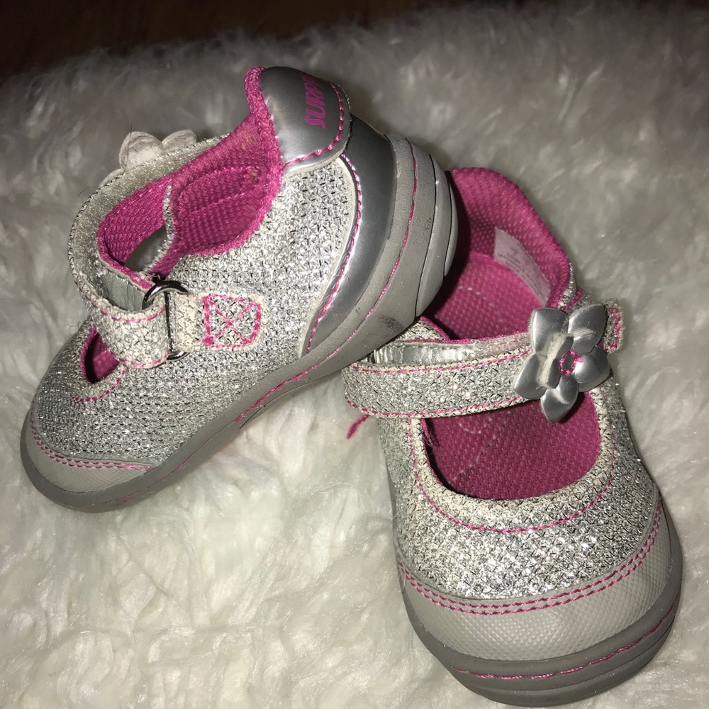 SOLD 🚫rprise by stride rite shoes💕