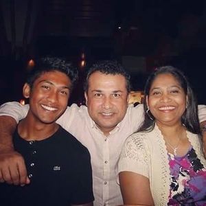 Meet your Posher, Alroy