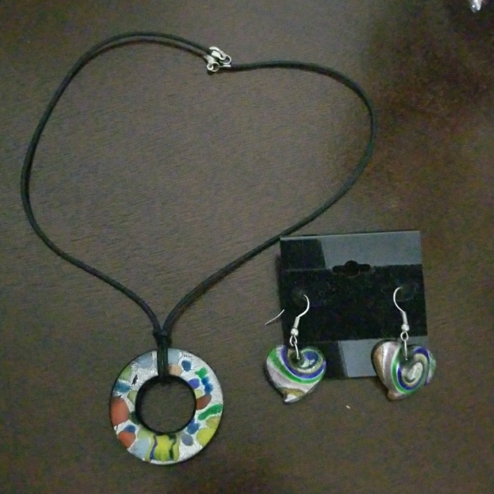 Necklace and earrings set