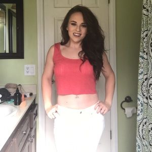 Meet your Posher, Courtney