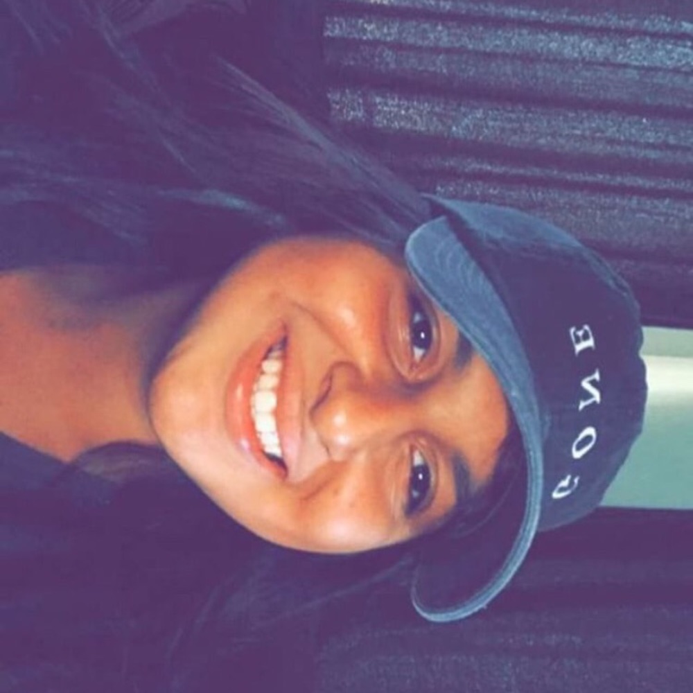 Meet your Posher, Nadia