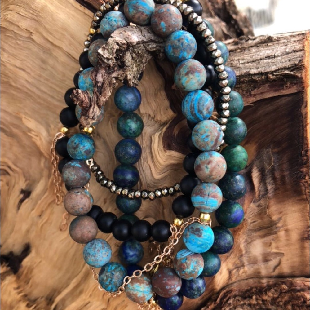 Hand made chrysocolla gemstone beaded bracelet