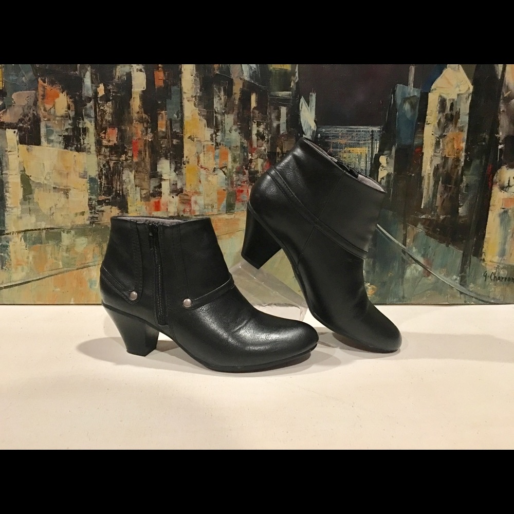 Stylish Black Comfortable Ankle Booties