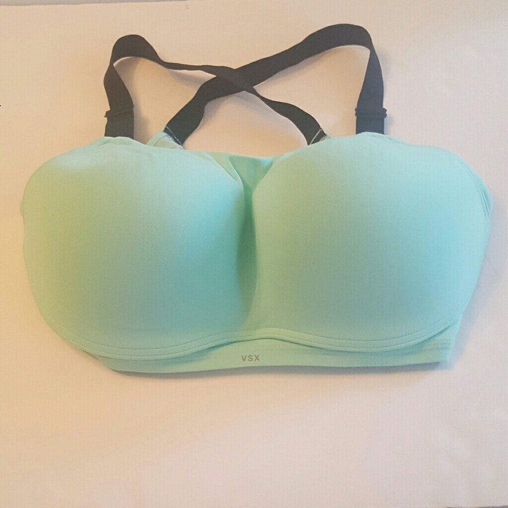 Victoria's Secret vsx sports bra 36 triple D Bra
