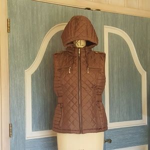 Daisy Quilted Lightweight Vest - Size S