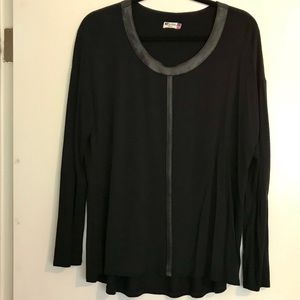 Kut from the Kloth long sleeve top Kut from the Kloth long sleeve top
