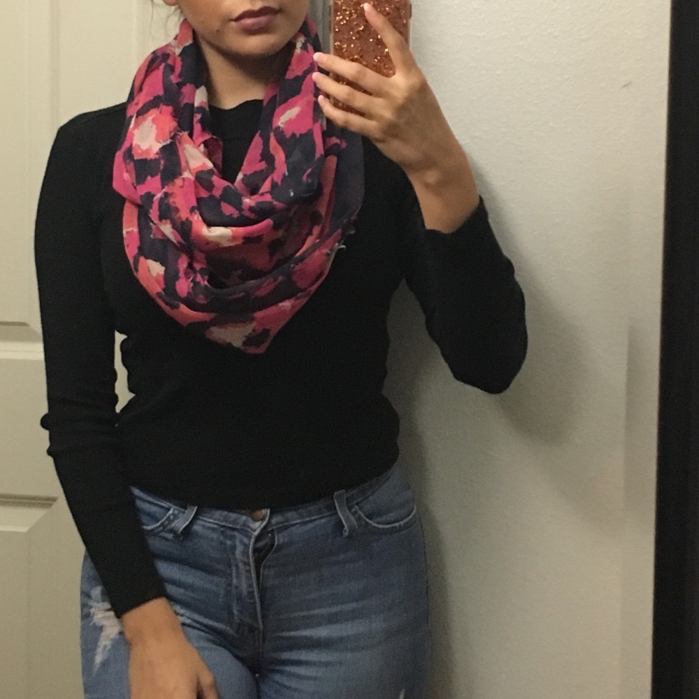 🍂 Pink Infinity Scarf