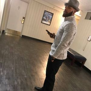 Meet your Posher, Travis