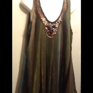 Women's top Women's top