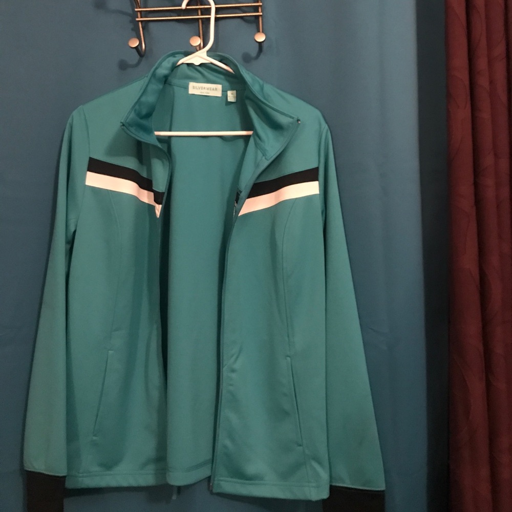 Lady's light weight jacket 🧥 dB