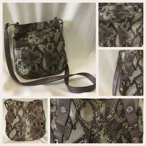 B Makowsky snakeskin convertible bag! Like-new